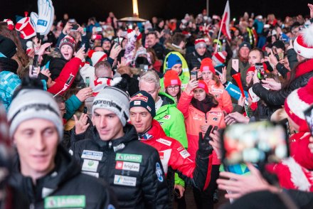 Ceremonia wręczenia numerów startowych